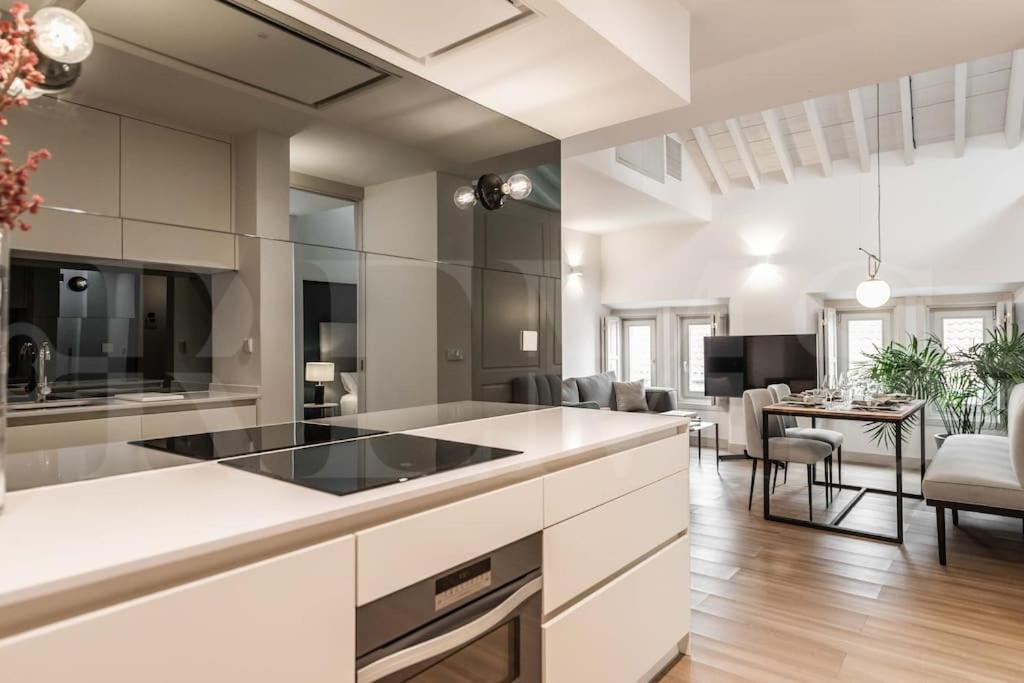 Penthouse Suite With Rooftop In The Heart Of Malaga By Rems 외부 사진