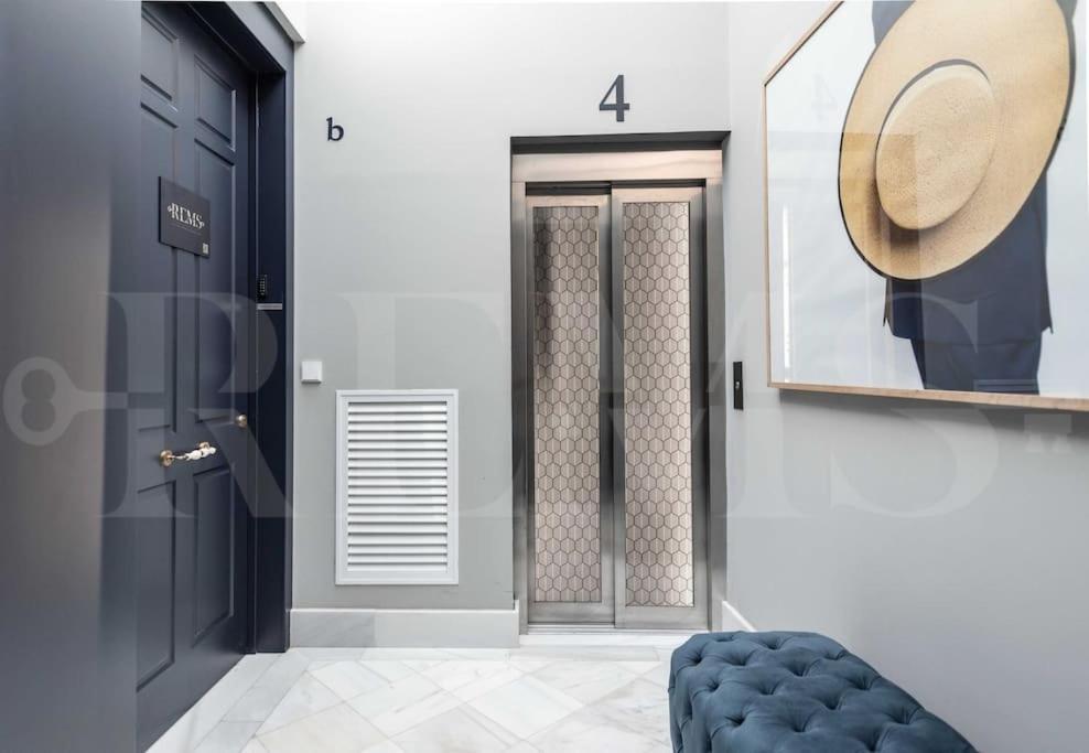 Penthouse Suite With Rooftop In The Heart Of Malaga By Rems 외부 사진